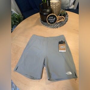 NWT The North Face Wander shorts size Small